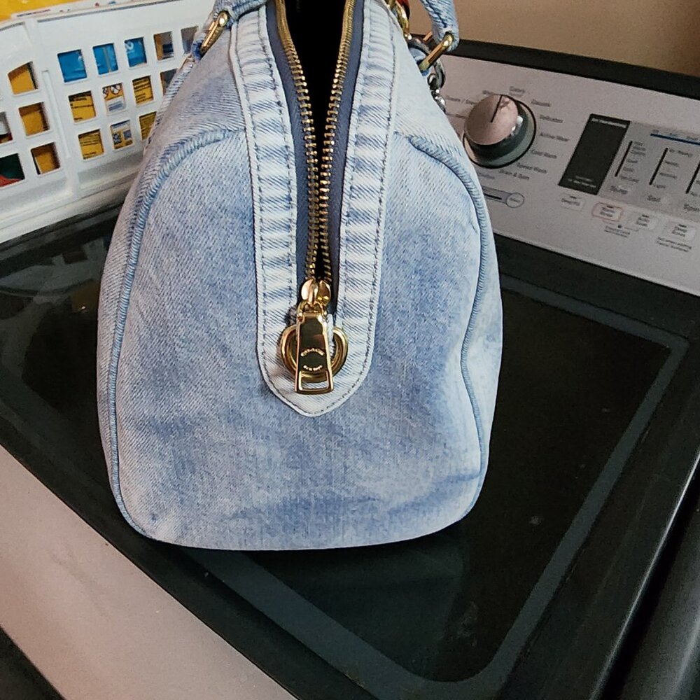 NWT Coach Rowan Large Satchel Bag In Loved Faded Denim With Heart Charms CDY75 - Picture 4 of 8